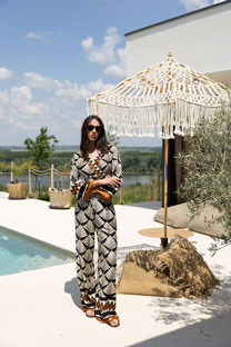 Viskozna bluza sa upečatljivim printom Tiffany Production