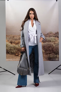 Ženska košulja dugih rukava sa pojasom i ukrasnim cvetom Tiffany Production