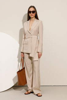 Elegantni sako sa lame prugama i pojasom Tiffany Production