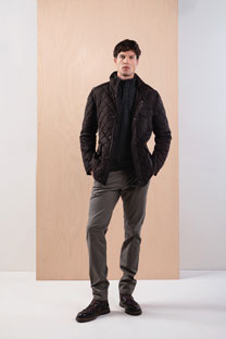 Muški duks dugih rukava sa visokom kragnom i prošivenim detaljima Tiffany Production