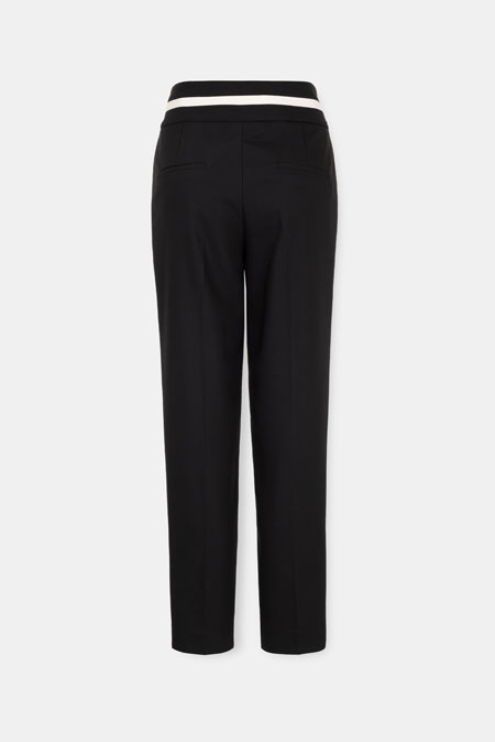 Pantalone sa naglašenim pojasom i kontrastnim detaljima Tiffany Production