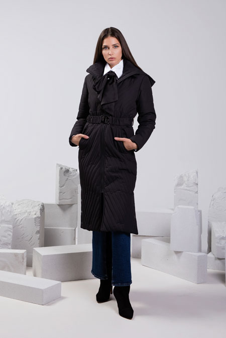 Tiffany Production Prošivena jakna sa kapuljačom i kaišem