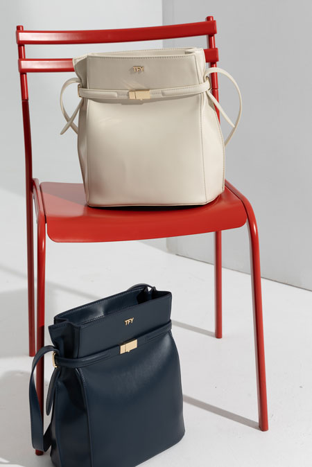 Torba za rame sa elegantnim detaljem Tiffany Production