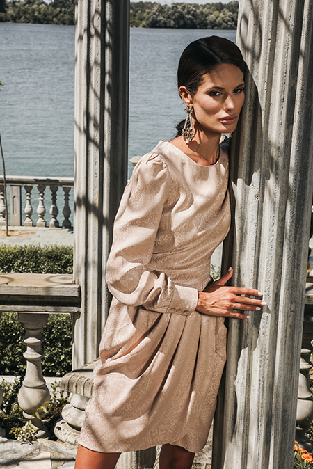 Elegantna haljina sa skrivenim kopčanjem Tiffany Production