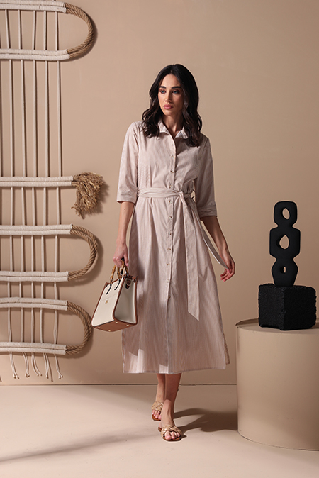 Tiffany Production Midi haljina sa tri-četvrt rukavima i kaišem komplementarnog dezena